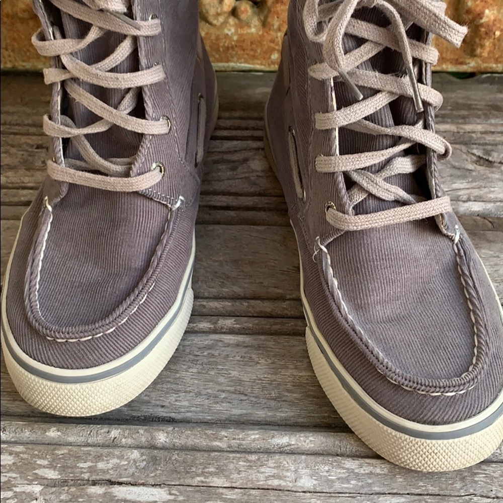 Sperry Top Sider High Top - Picture 2 of 16